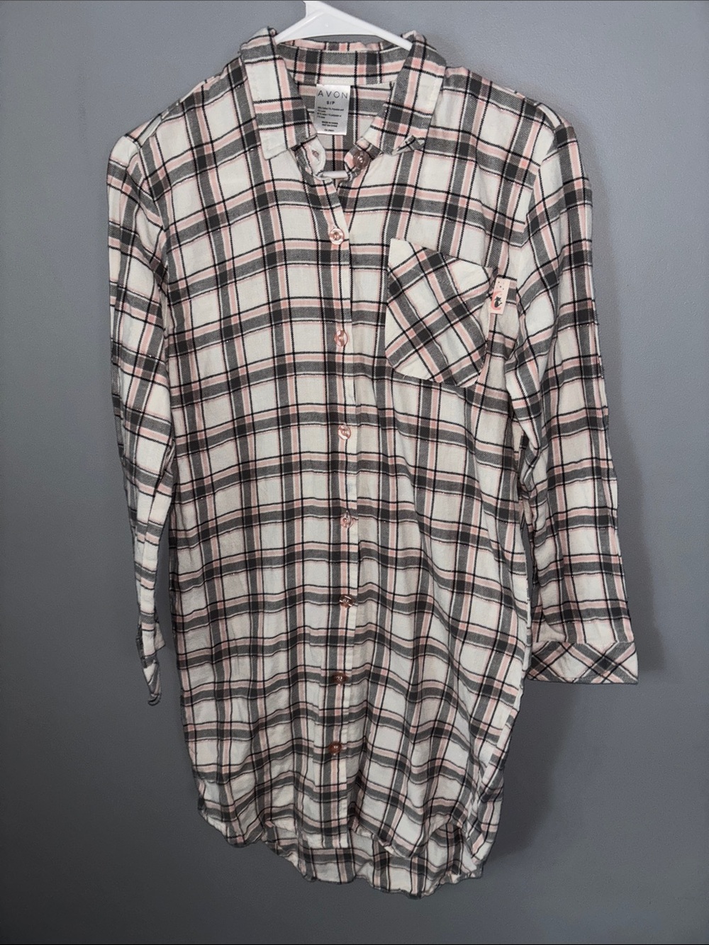 Avon Men's Plaid Button-Down Shirt in Light Gray and Pink